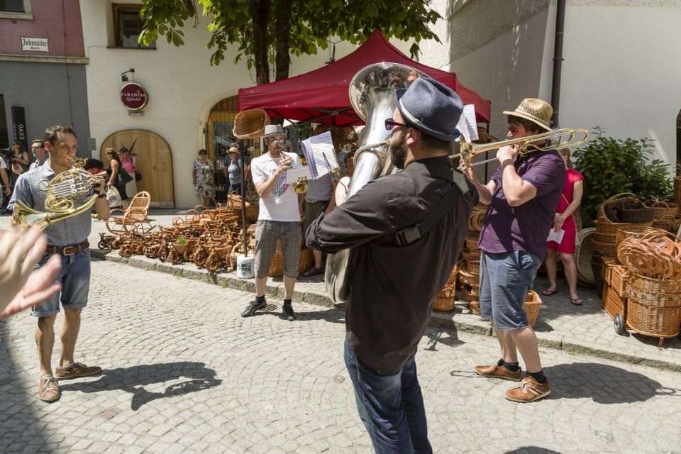 High Noon - Duell in den Laubengängen im Rahmen der Montforter Zwischentöne